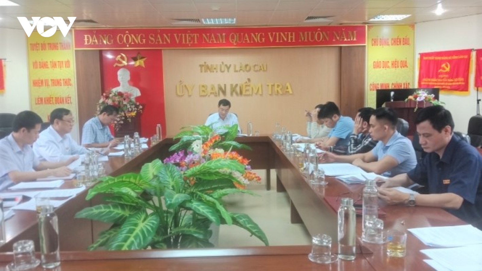 Đề nghị kỷ luật Chánh Thanh tra tỉnh Lào Cai sử dụng bằng không hợp pháp
